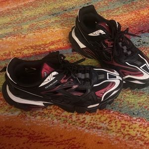 Balenciaga Track.2 Sneaker "Black/Red"